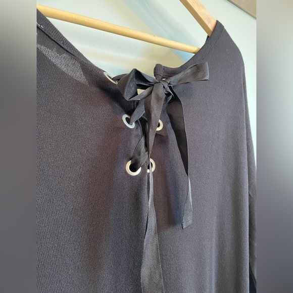 Garage Black Reversible Tunic Long Sleeve with Black Tie Ribbon - Picture 5 of 12